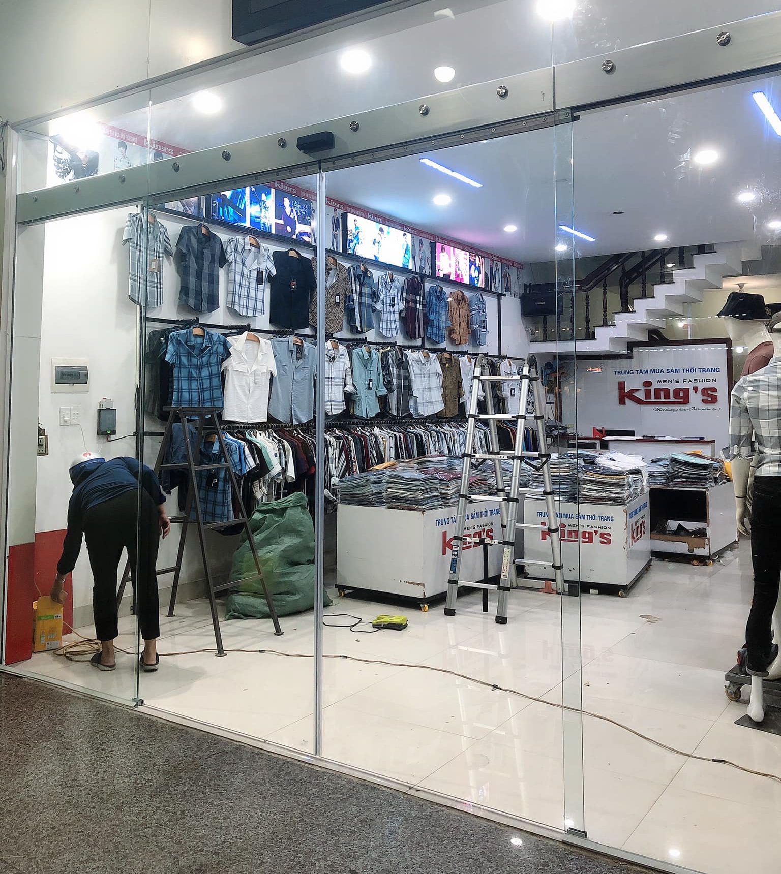 thi công lắp đặt cửa kính tự động trọn gói giá rẻ tại Bắc Ninh