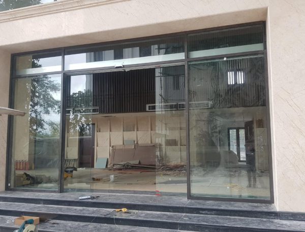 Có nên đầu tư cửa tự động Nhật Bản cho dự án cao cấp không