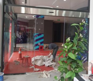 Có nên đầu tư cửa tự động Nhật Bản cho dự án cao cấp không