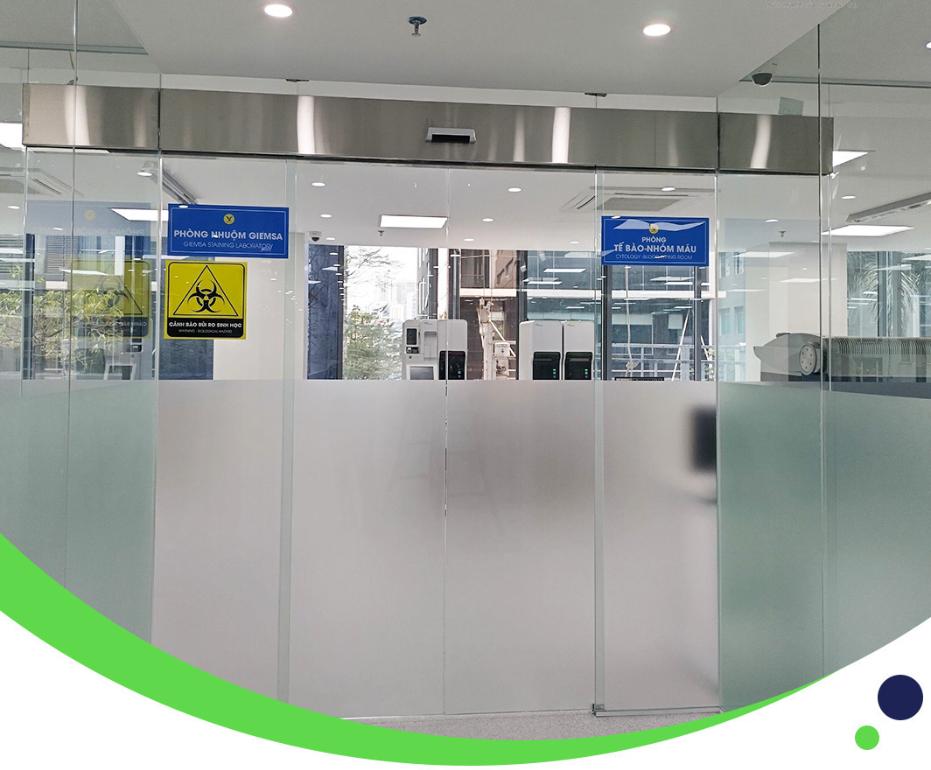 Dự án cửa tự động cho tòa nhà văn phòng mới nhất 2025