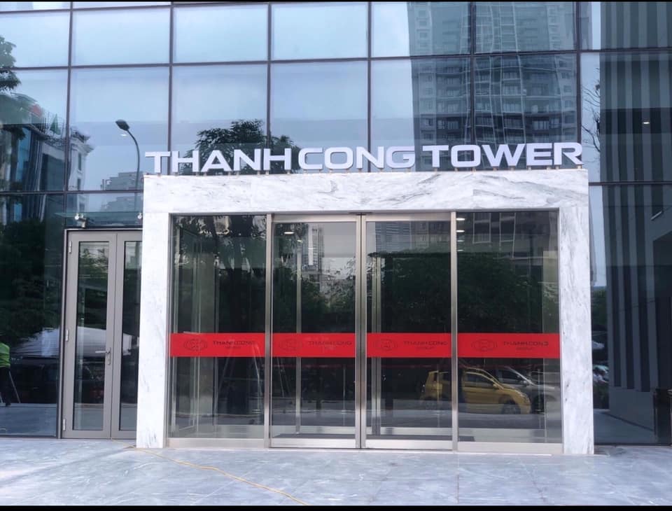 Top 5 cửa tự động thích hợp cho nhà hàng sang trọng